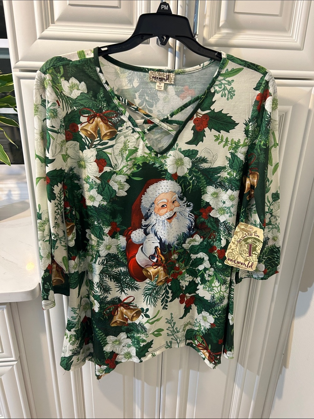 ONE WORLD Green Santa Floral Crisscross V-Neck Long Sleeve Top